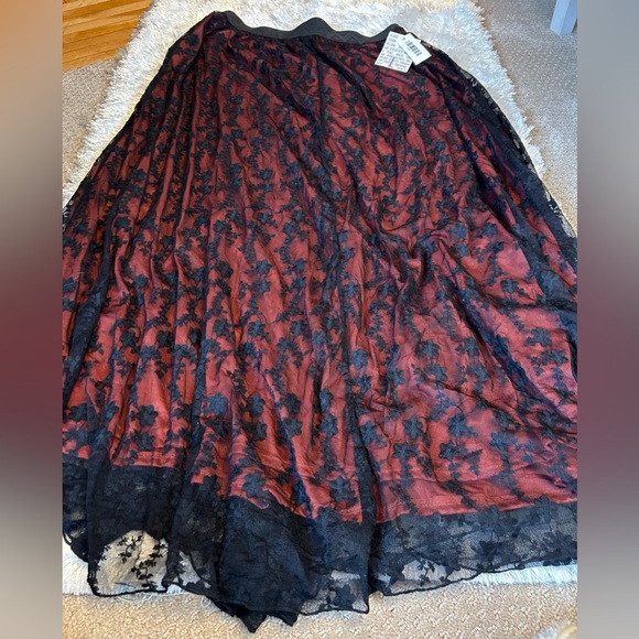 LuLaRoe Dresses & Skirts - Gorgeous LuLaRoe ankle length Lucy skirt. Size Large.